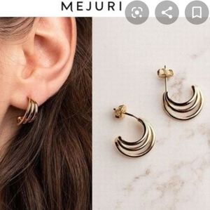 GOLD MEJURI ASSEMBLY HOOPS